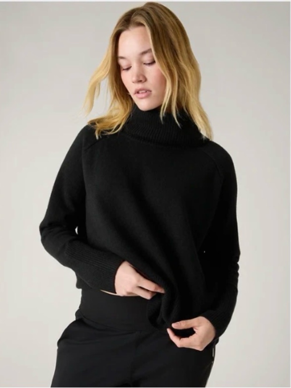 Athleta Small Black Oversized ASPEN WOOL CASHMERE TURTLENECK Soft Cozy Luxe Boxy
